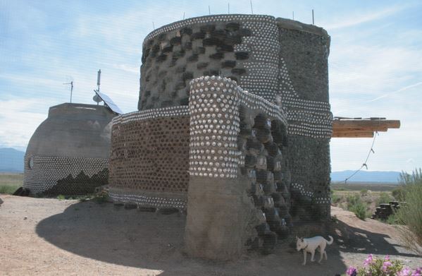 Building Structures with Recycled Tires
