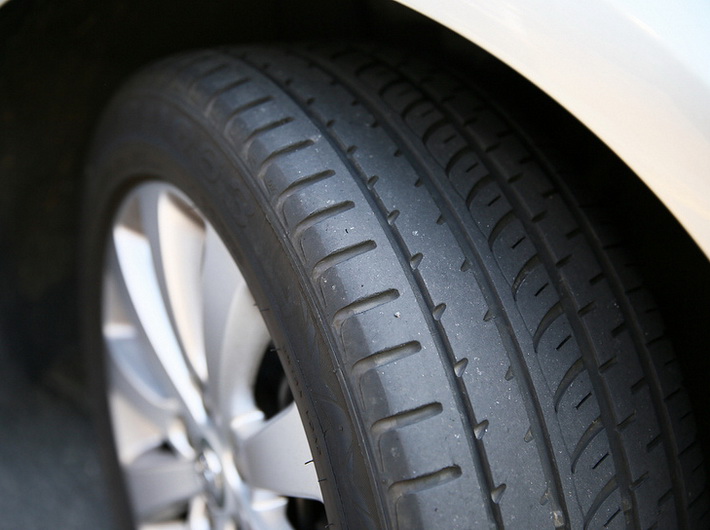 Is it Time to Recycle Your Old Tires? Know the Signs