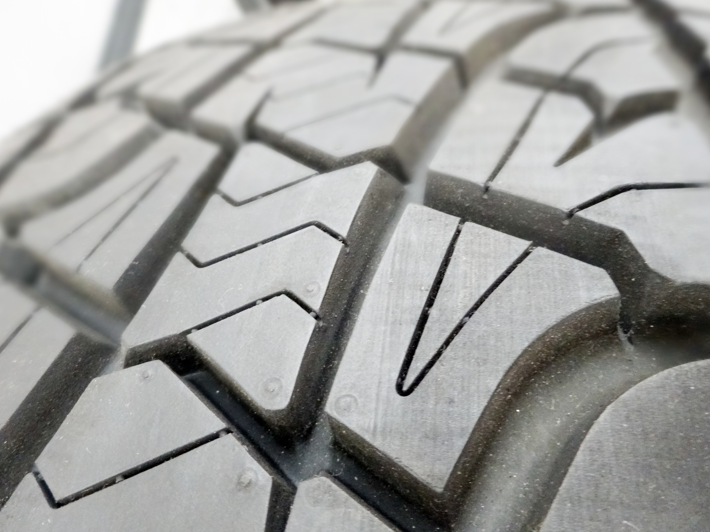 6 Reasons to Use Retreaded Tires